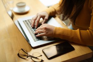 Preparing USCIS immigration forms online